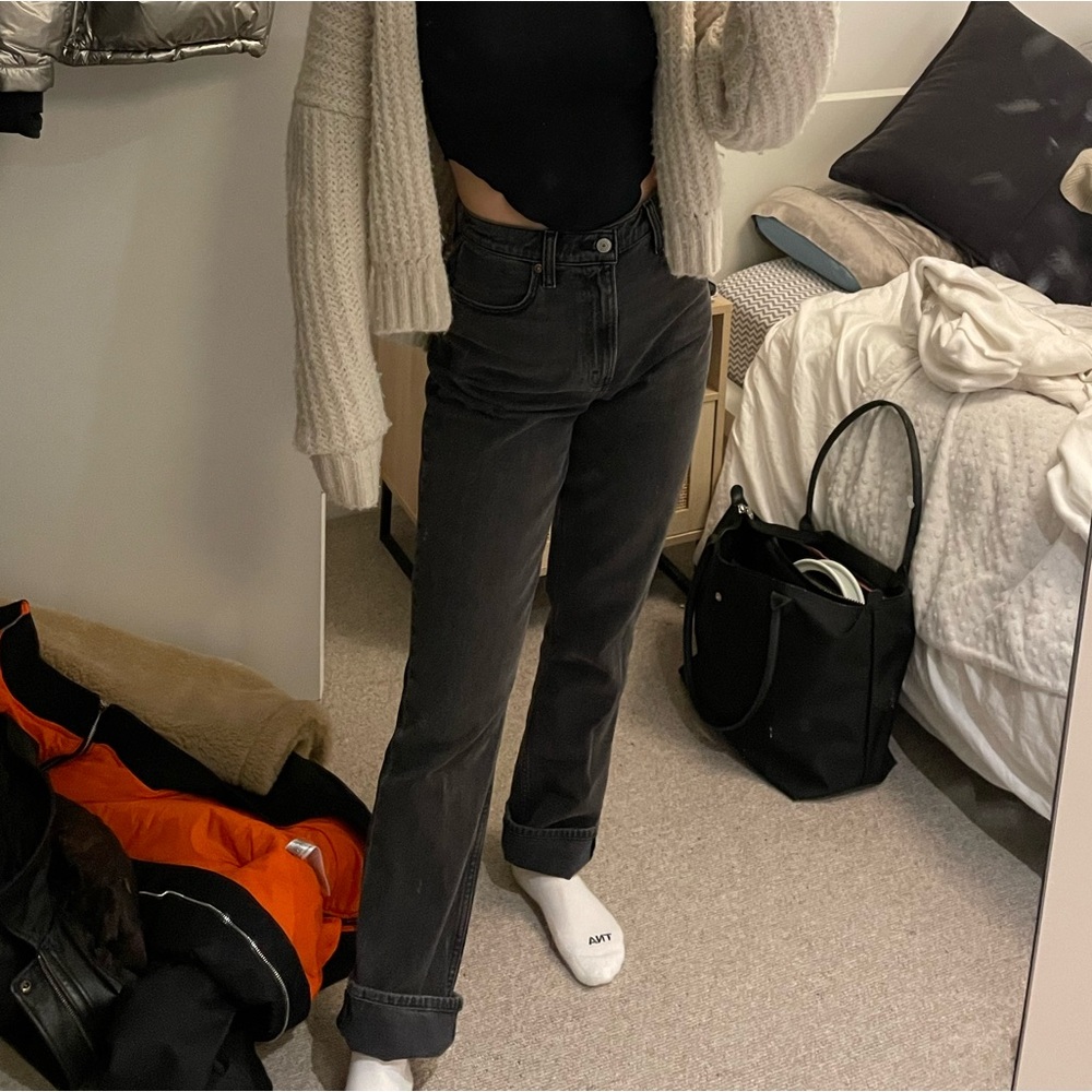 Abercrombie & Fitch- 90s straight Ultra high rise Curve love size 25